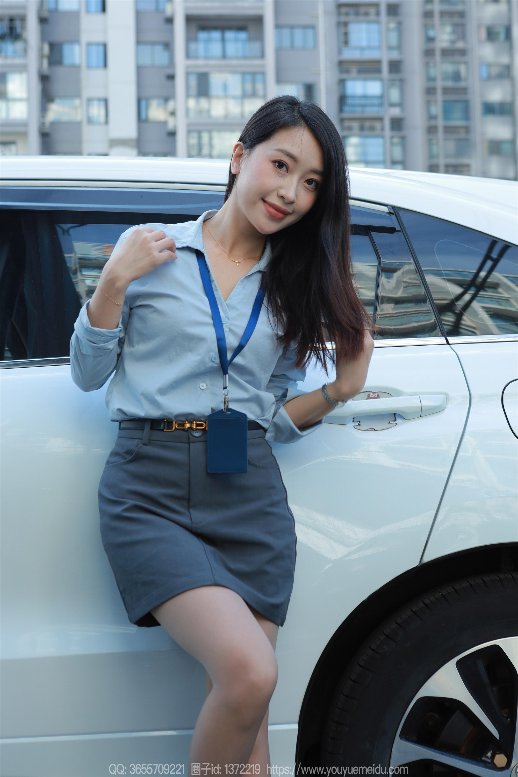 IESS异思趣向  2024.11.01 丝享家 1887 小婕《蓝色OL（下）》